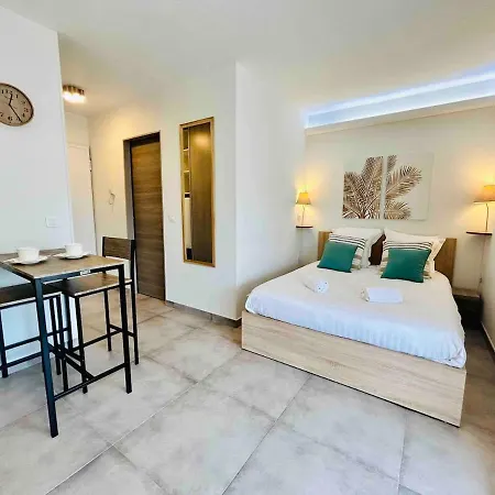 D'este - 2 People - Pool - 2 Min To Apartmán